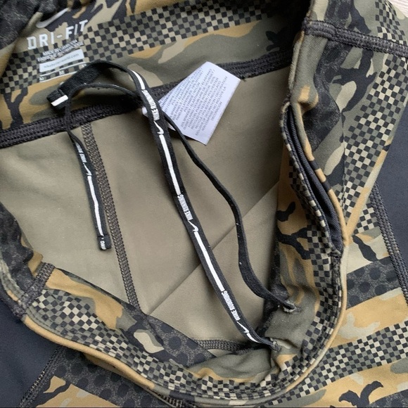 Nike Epic Lux Printed Militia Green/Black 686036-356 Women's Running Crops M - Picture 8 of 11